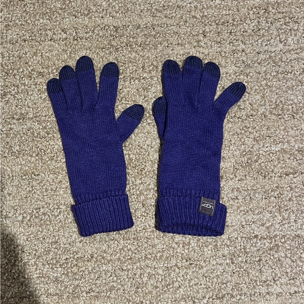 UGG Purple Knit Gloves